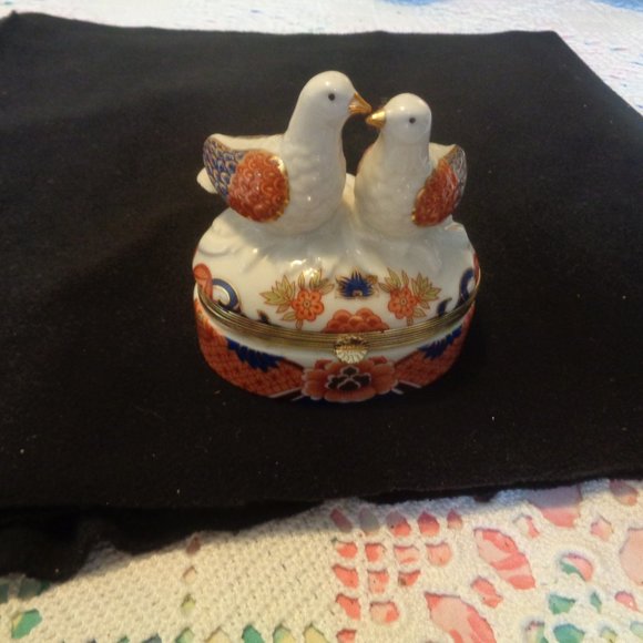 COQUETTE VINTAGE ASIAN KISSING BIRDS PRETTY HOLDER - Picture 7 of 10